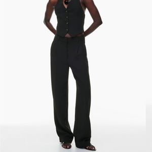 Aritzia The Effortless Pant